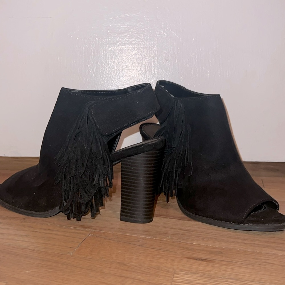 Express Open Toe/back Booties with Fringe Size 8